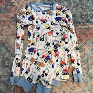 Little sleepies truck print. Size 5/6